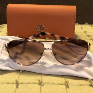 TORY BURCH AVIATOR SUNGLASSES
